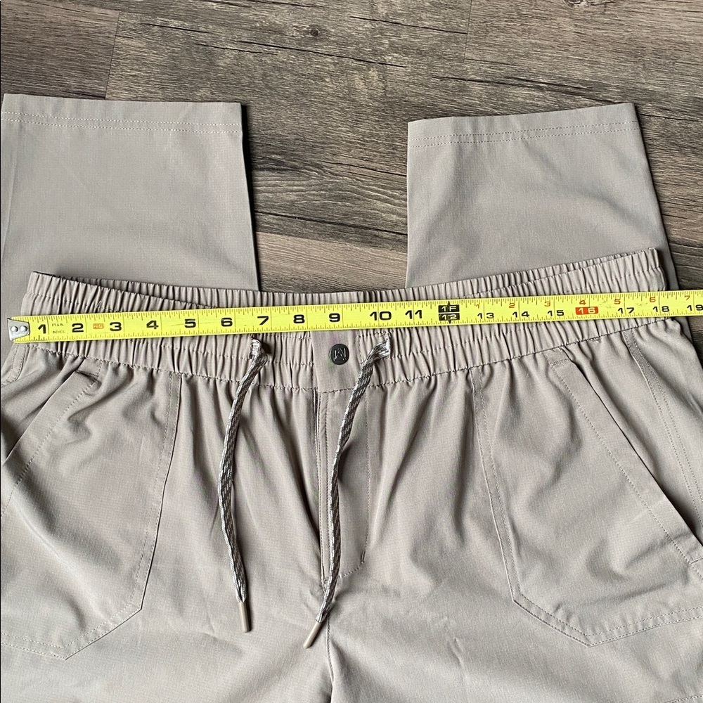 Avalanche Women’s Tan Cropped Pants Size XL - Picture 4 of 7